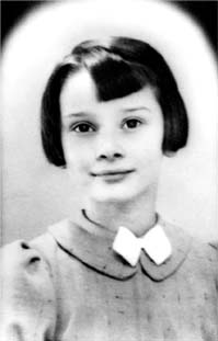 Audrey_1935_school.jpg