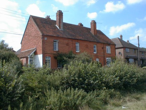 PIC00026.jpg (49728 bytes)